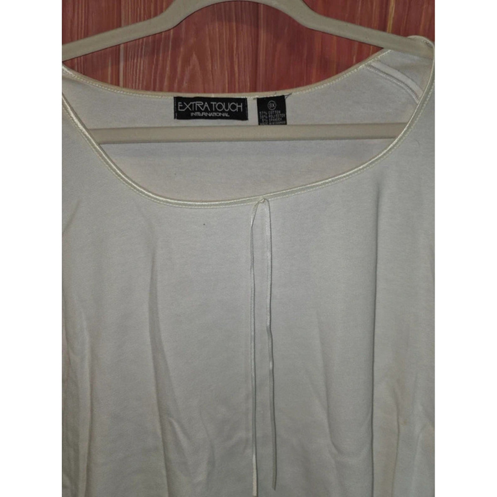 Extra Touch International White Satin Trim Ribbon Tie Scoop Neck Top 3X