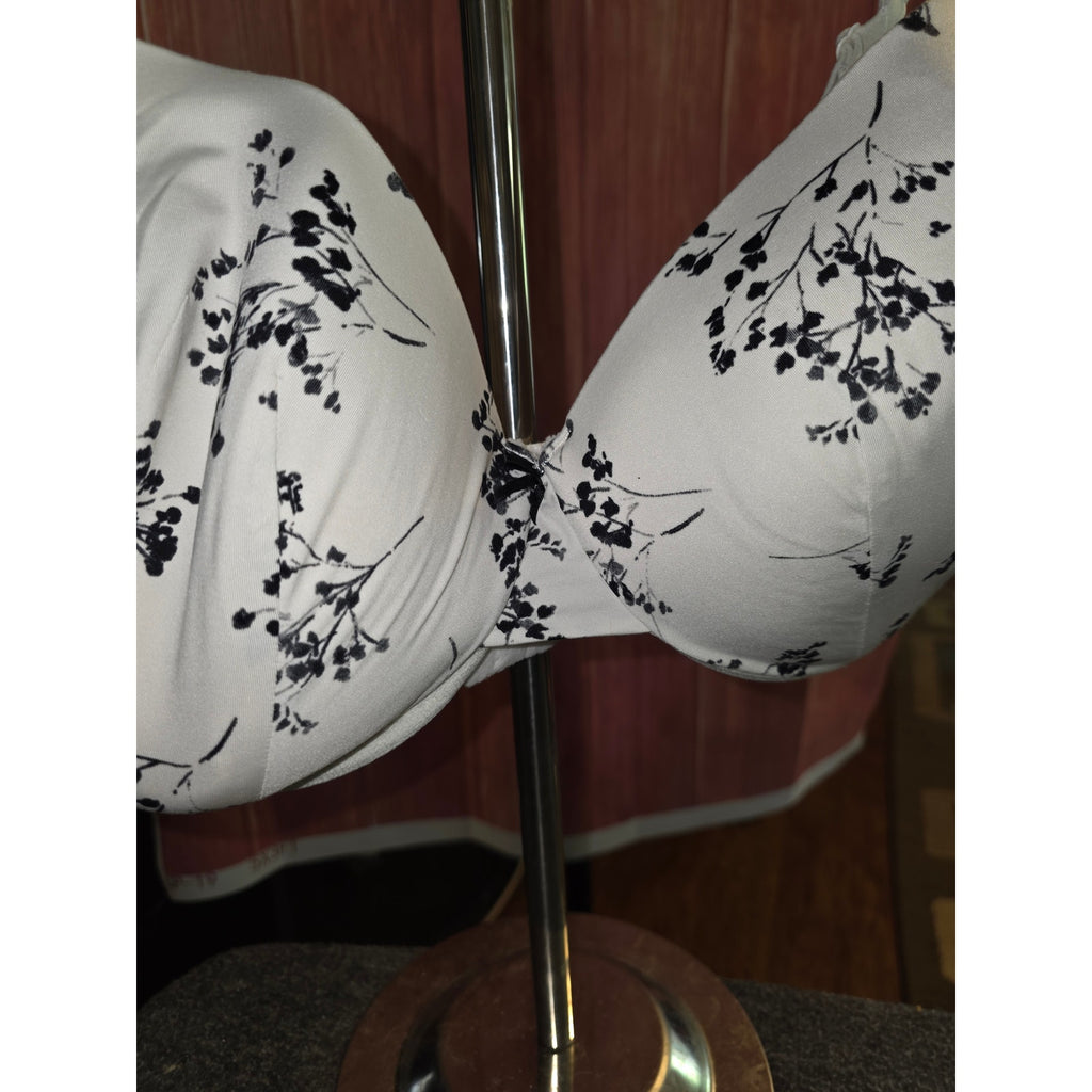 Cacique Lane Bryant Lightly Lined Full Coverage Bra 46C White Black Floral