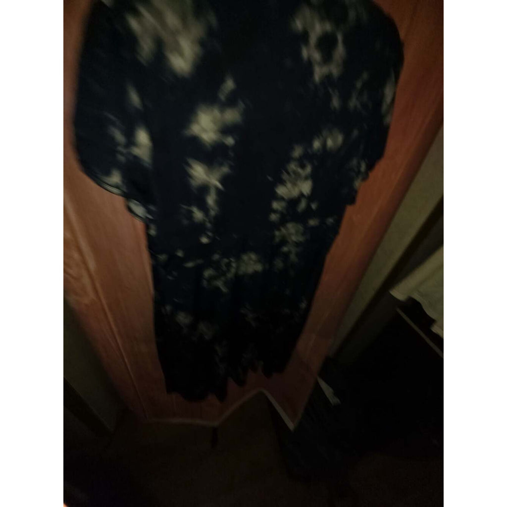 dressbarn woman Short Sleeve Blue Tie Dye Wrap Dress with Collar Size 18W