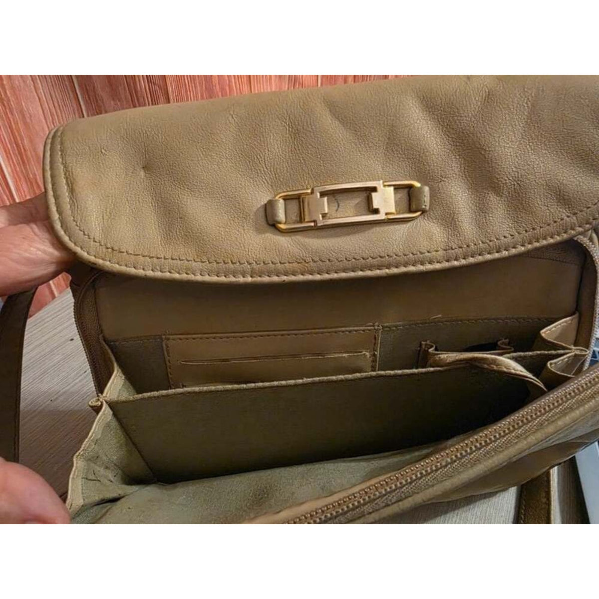 Vintage Jaclyn Smith Beige Crossbody Organizer Bag - 80s/90s Retro Wallet Purse