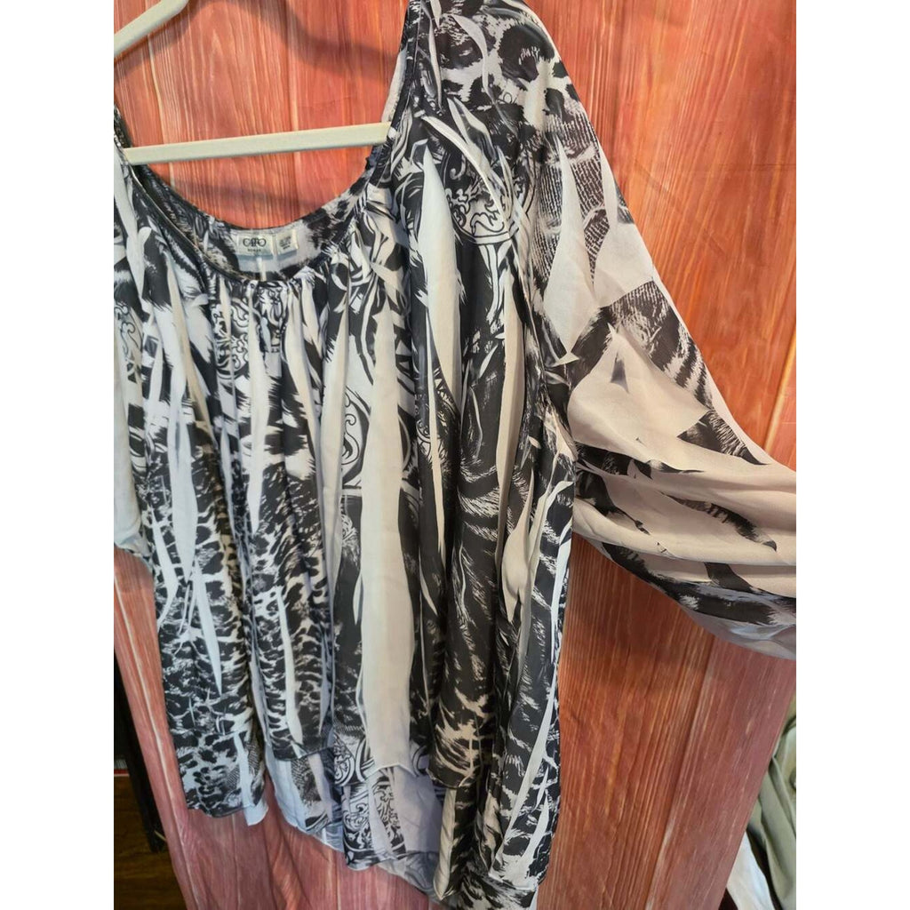 Cato Woman Black and White Abstract Print Layered Sheer Blouse Size 26/28W