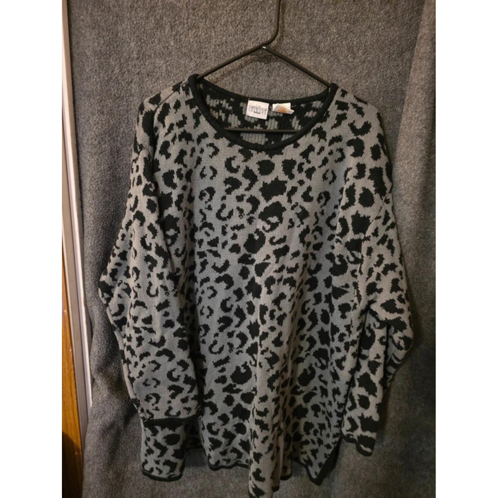 Carolina Colours Womens 22/24 Vintage Grey Black Leopard Animal Print Sweater
