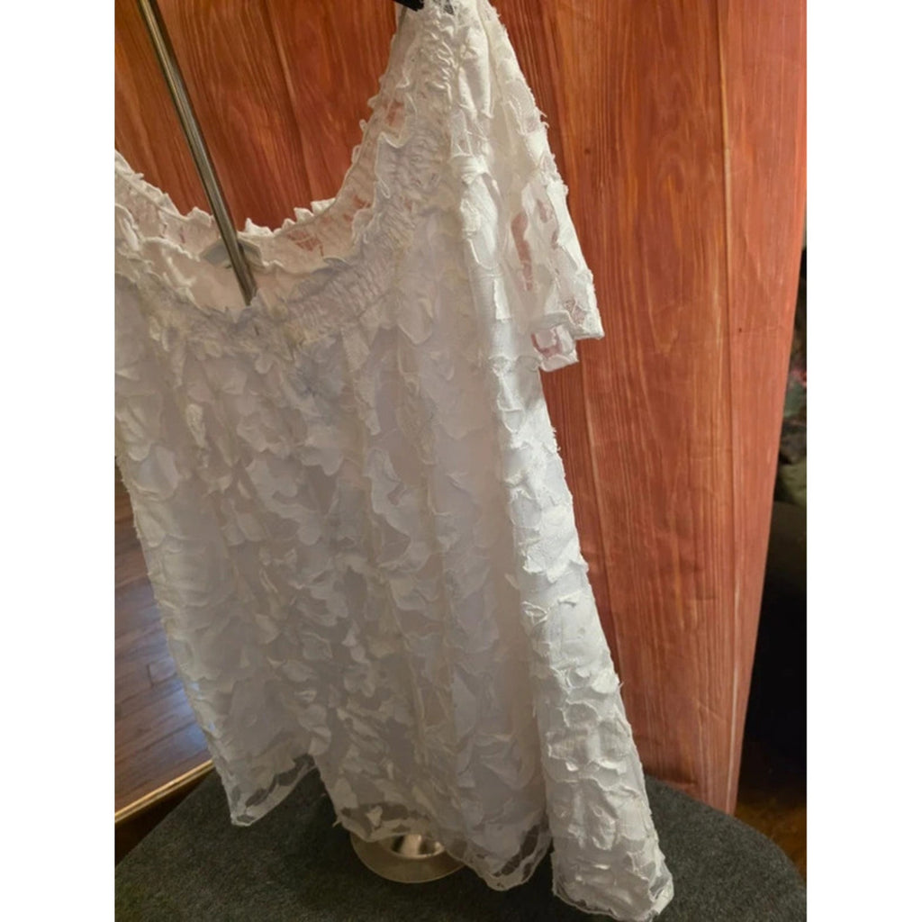 Cato Women’s 22/24W White Floral Mesh Overlay Top with 3D Textured Petals