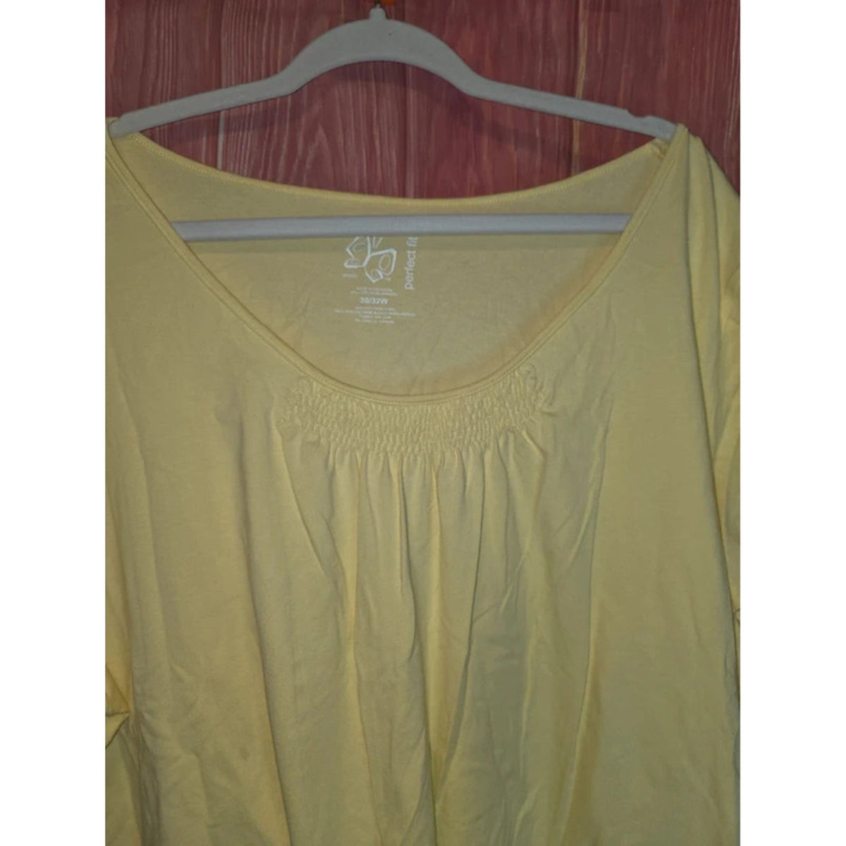 Fashion Bug Perfect Fit Butter Yellow Smocked Scoop Neck Top 30/32W Stretch