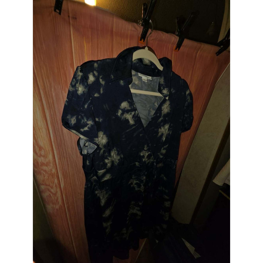 dressbarn woman Short Sleeve Blue Tie Dye Wrap Dress with Collar Size 18W
