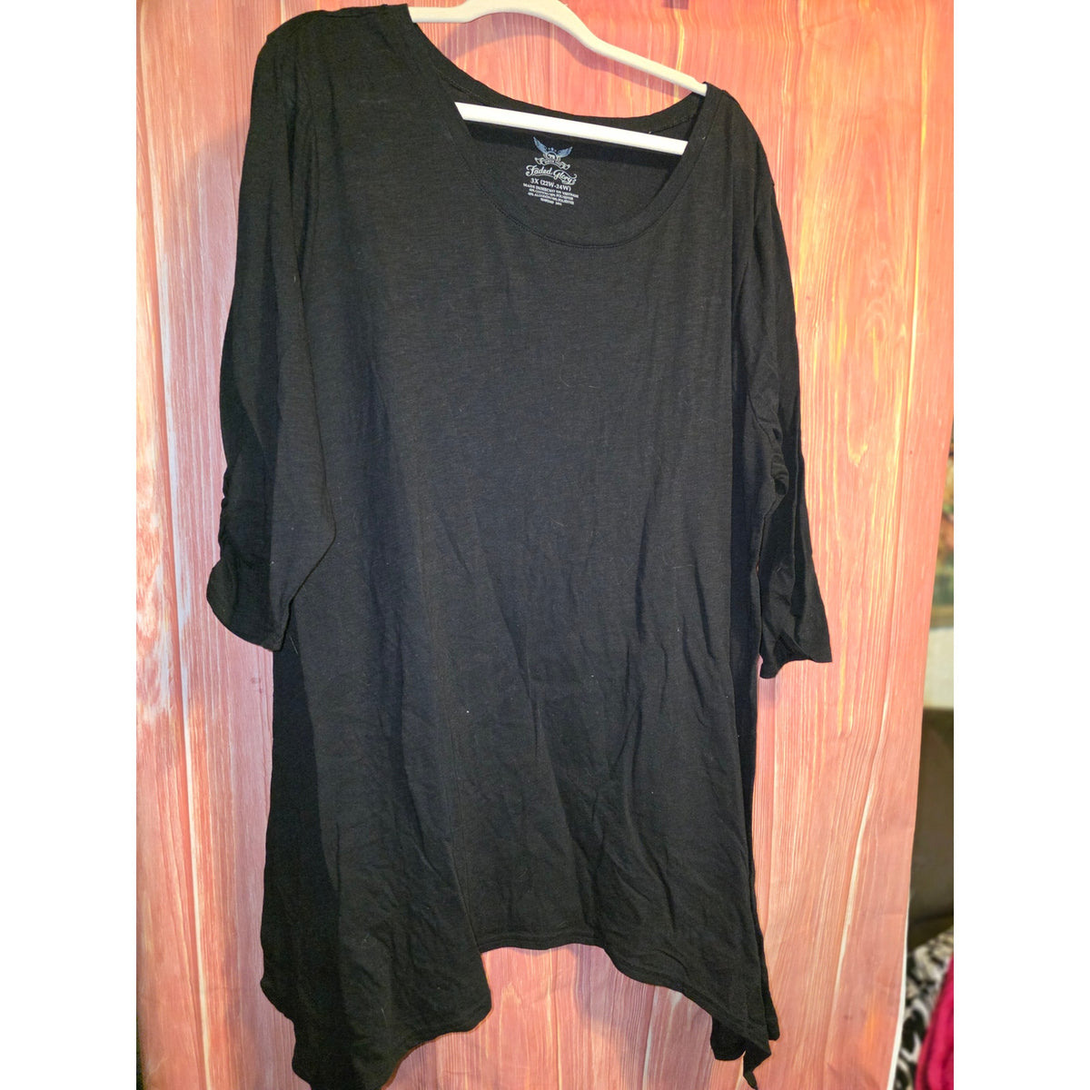 Faded Glory Womens 3X 22W/24W Black Sharkbite Hem Tunic Top 3/4 Ruched Sleeve Tee