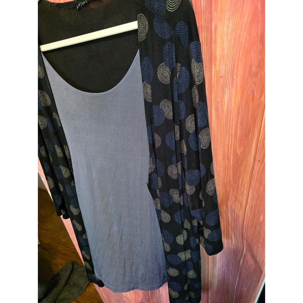 Rose in Green Cardigan and Tank Top Set Black Blue Circle Pattern Size XL