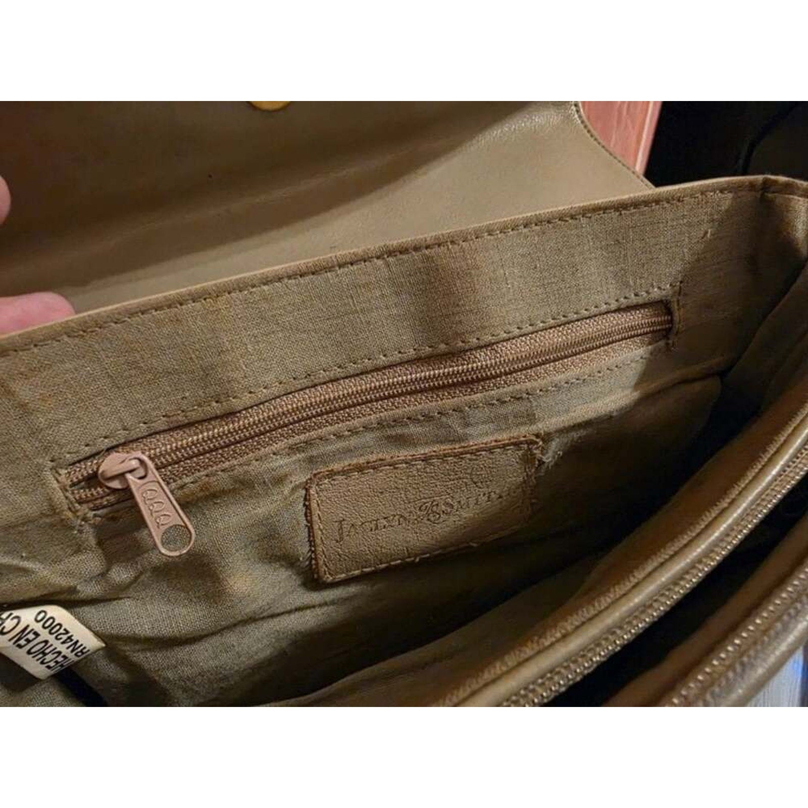 Vintage Jaclyn Smith Beige Crossbody Organizer Bag - 80s/90s Retro Wallet Purse