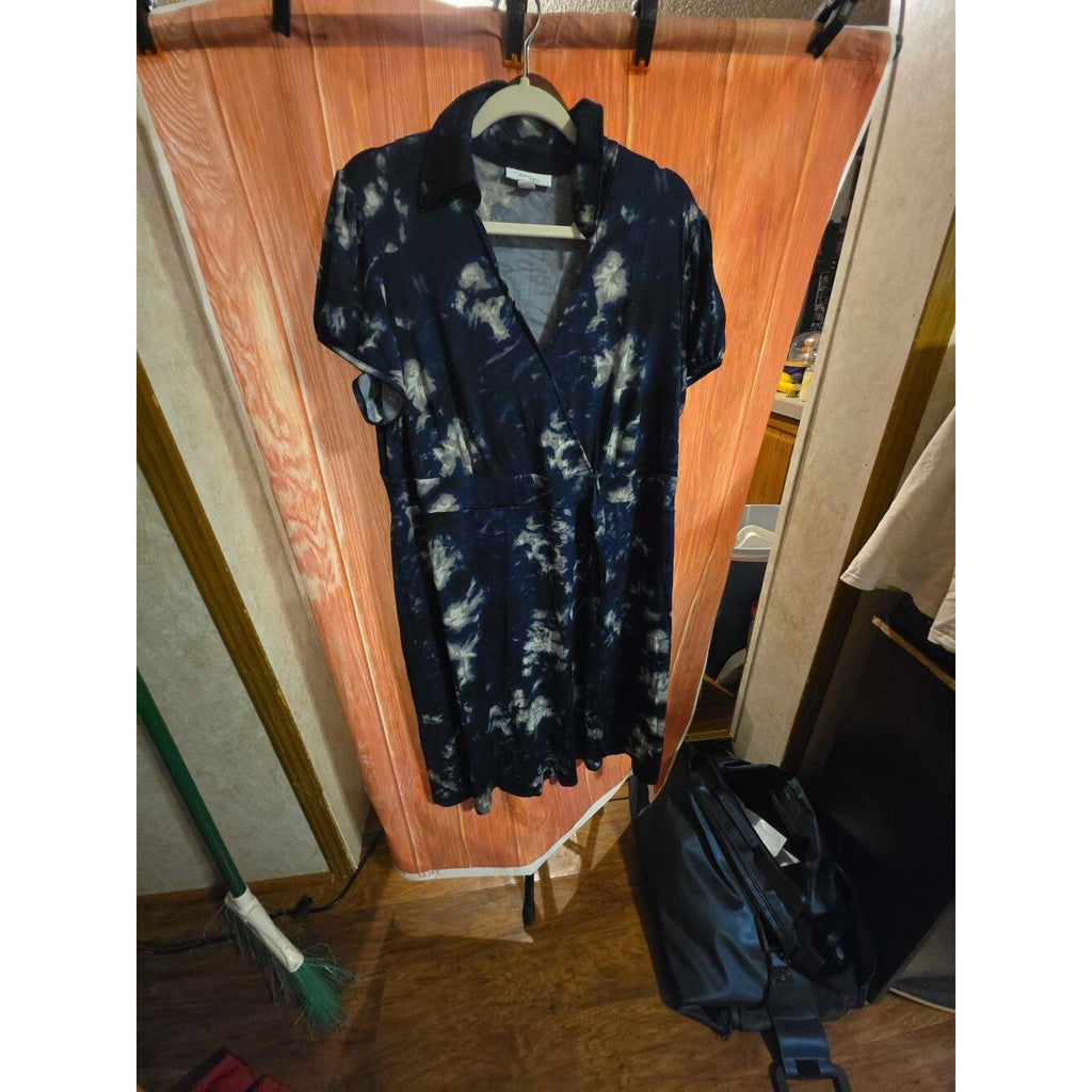 dressbarn woman Short Sleeve Blue Tie Dye Wrap Dress with Collar Size 18W
