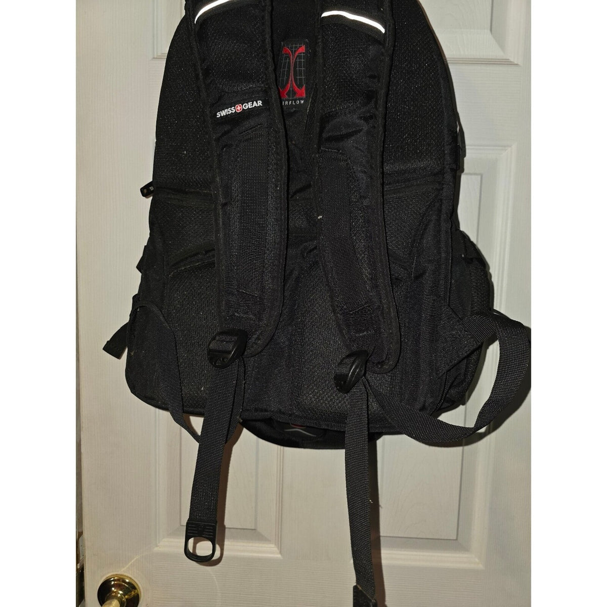 SwissGear black backpack